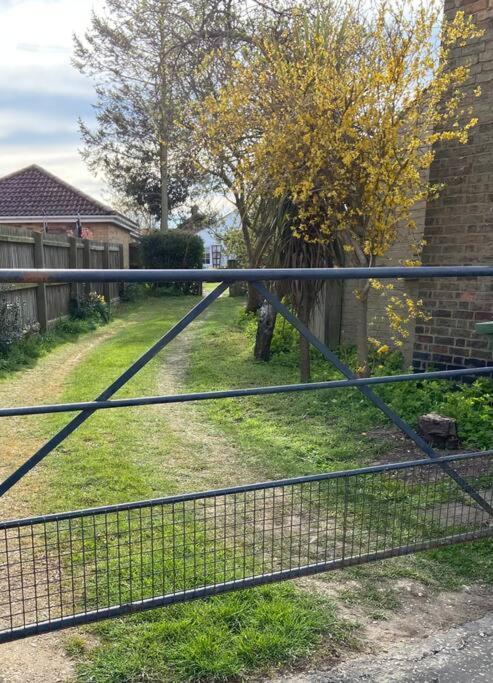 Field Cottage Whittlesey ภายนอก รูปภาพ